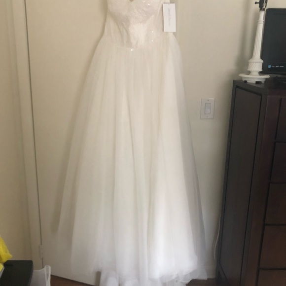 Wedding dress/Shoes/veil bundle - Picture 2 of 8